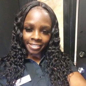 Meet your Posher, Laquita